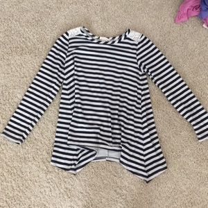 Long sleeve shit with lace